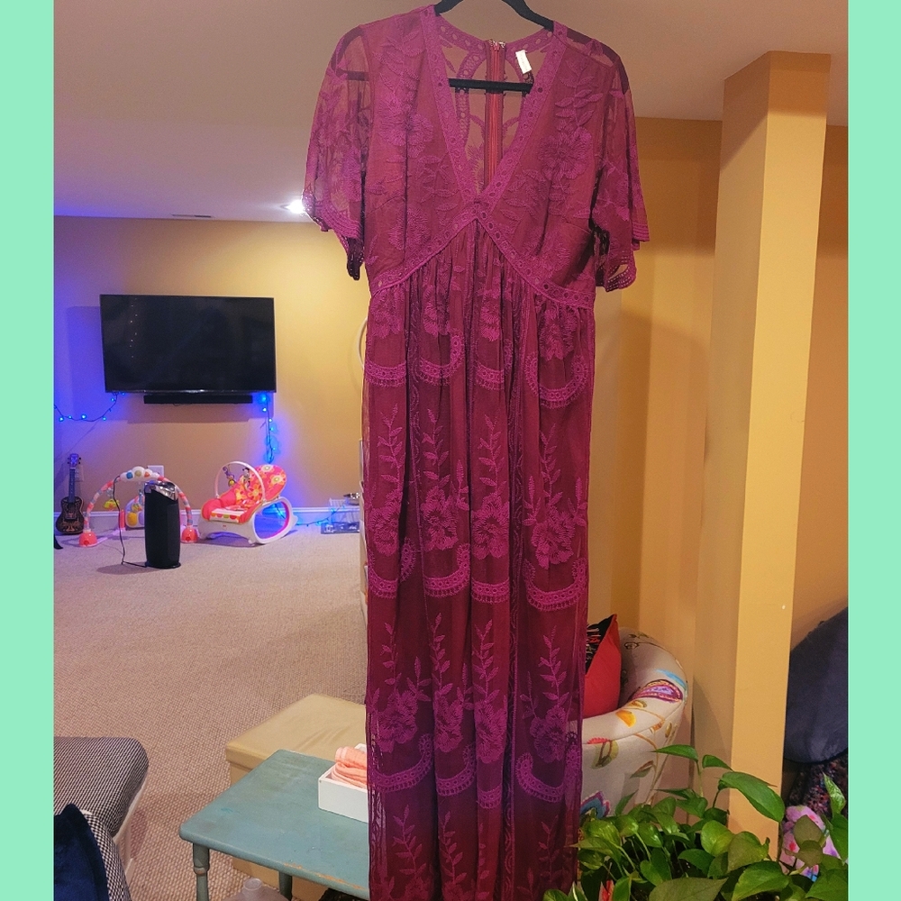 pink blush maternity dress size large